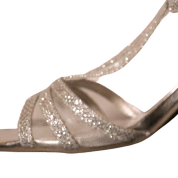 ✅️UNLISTED KENNETH COLE WOMEN'S FORMAL SILVER GLITTER HEELS - Picture 3 of 5